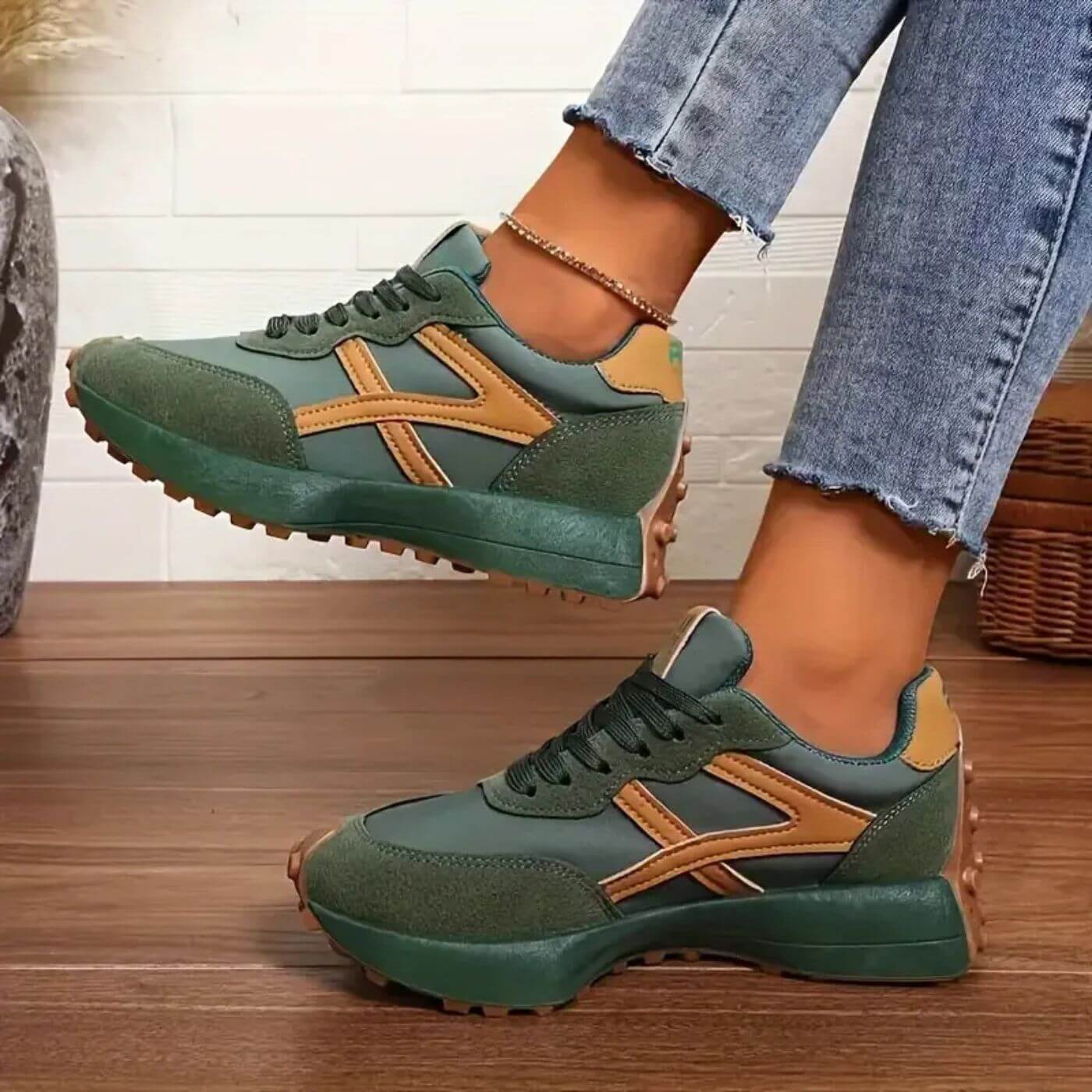 Pamela Orthopedic Sneakers