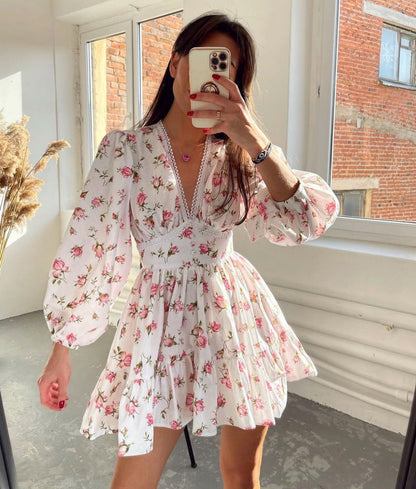 Pamela | Elegant Ruffled Summer Dress with V-Neck