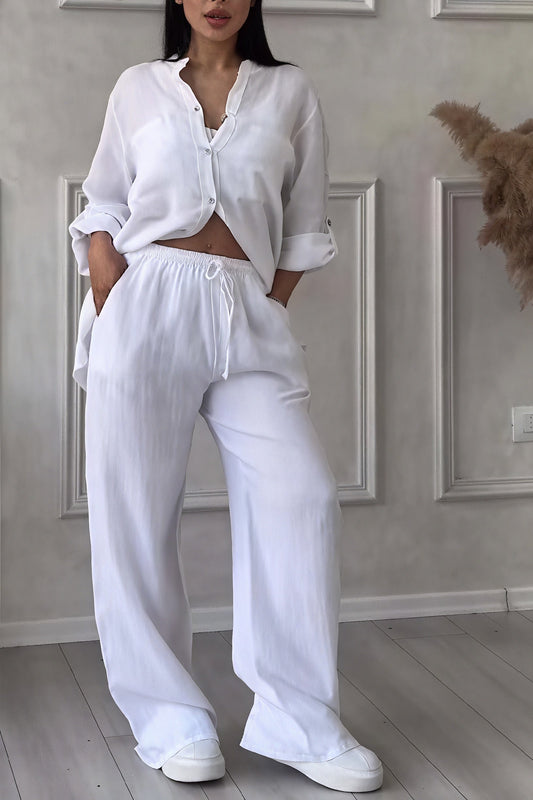 Regina | Timeless Ensemble of Style and Comfort