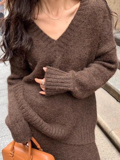 Morgan | Women's V-Neck Knit Sweater and Flare Midi Skirt Set