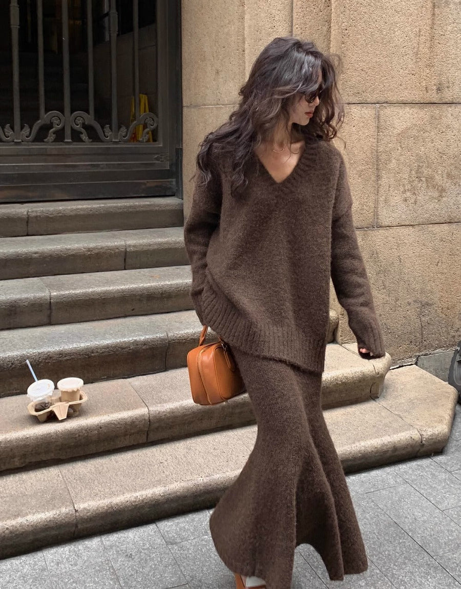 Morgan | Women's V-Neck Knit Sweater and Flare Midi Skirt Set